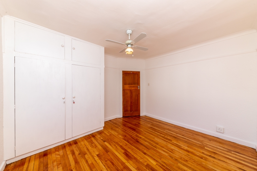 To Let 2 Bedroom Property for Rent in Sea Point Western Cape